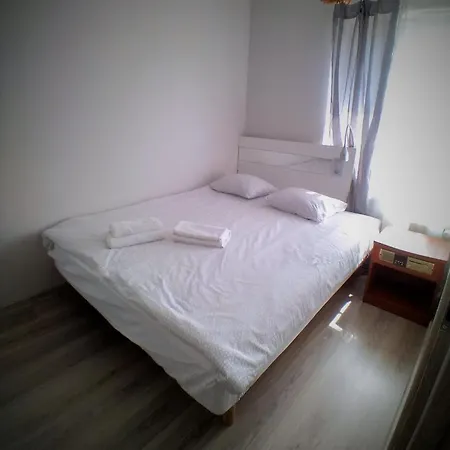 Goscinne 2 Apartment